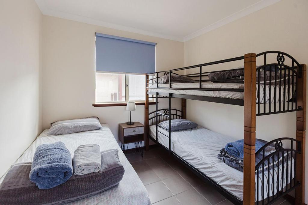 Apartamento Peoples Park Coral Bay Exterior foto